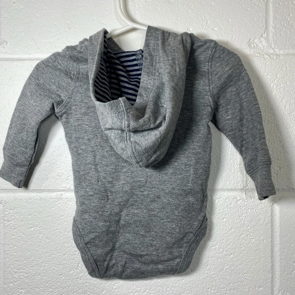 Osh Kosh B'Gosh Long Sleeve Gray Hoodie Bodysuit